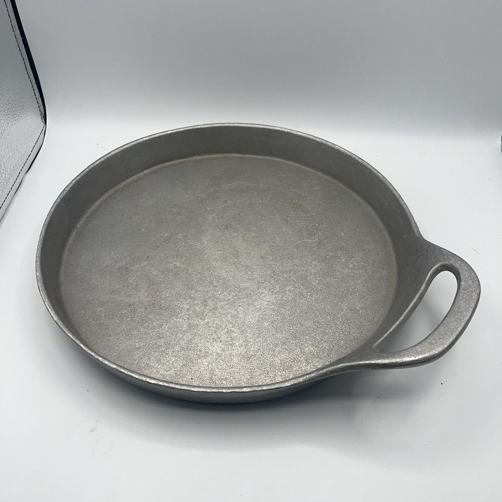 Bobby Flay Pizza Tray